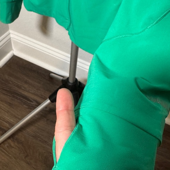 lululemon Mist Over Windbreaker - Picture 5 of 10